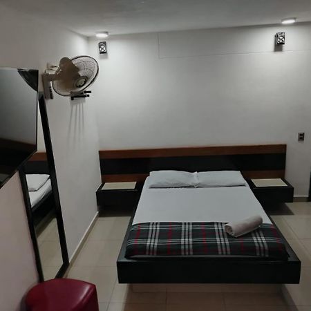 Hotel Country Медельїн Екстер'єр фото
